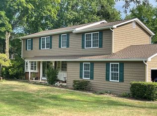 14 Dreahook Rd, Branchburg, NJ 08876