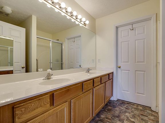 3rd image of 6669 Lexington Pl N