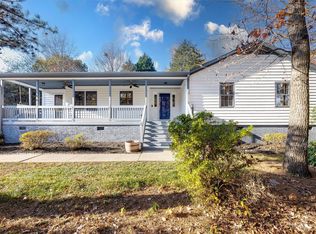 14001 Springwater Dr, Matthews, NC 28105