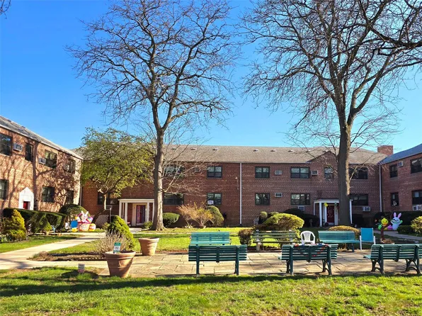 80-06 155th Avenue #210, Howard Beach, NY 11414