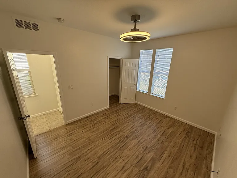 3419 Mas Amilos Way — Photo 14