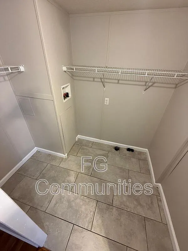 2 bed, 2.0 bath, $950 — Photo 2