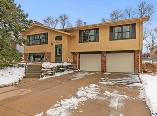3411 Redwing Dr, Bellevue, NE 68123
