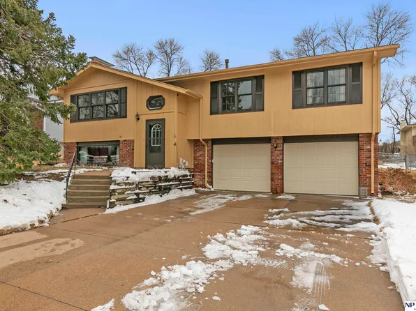 3411 Redwing Dr, Bellevue, NE 68123