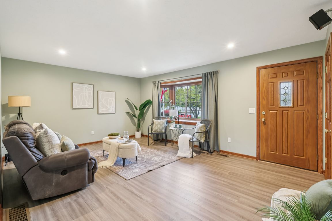 next background image