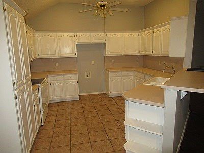 4th image of 43 Southridge Dr