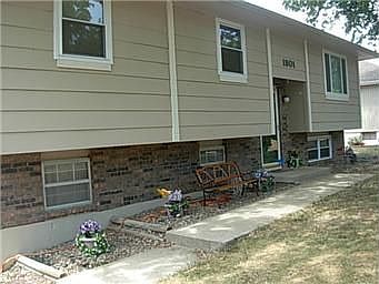 4th image of 1801 SE Abbey St