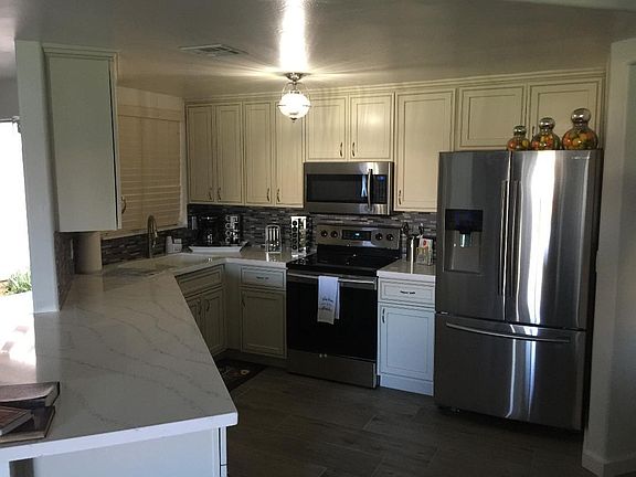 2nd image of 10401 N 52nd St Unit 115