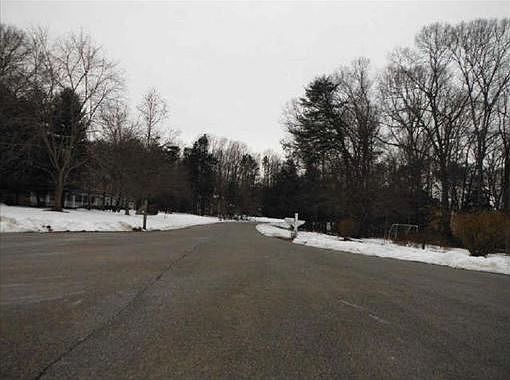 2nd image of 1175 Scenic Way