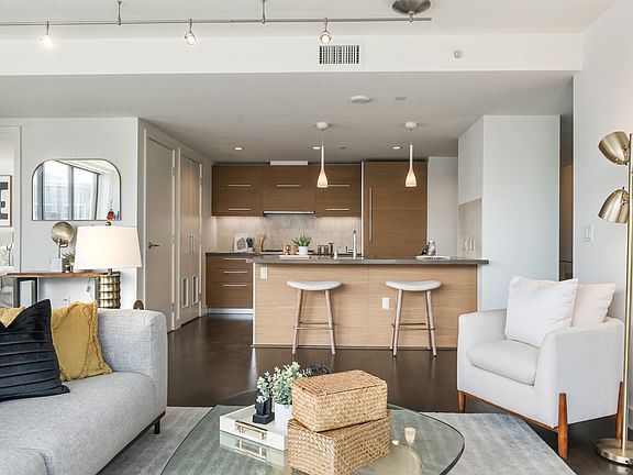 5th image of 480 Mission Bay Blvd #3I8