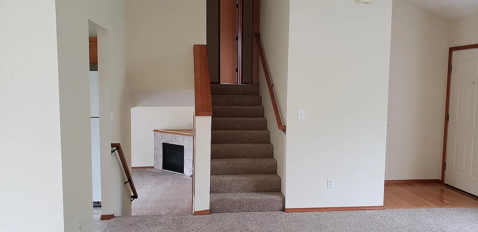 6984 SE Langwood St — Photo 2
