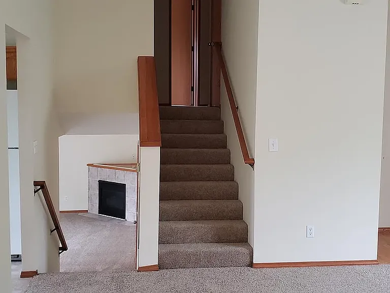 6984 SE Langwood St — Photo 2