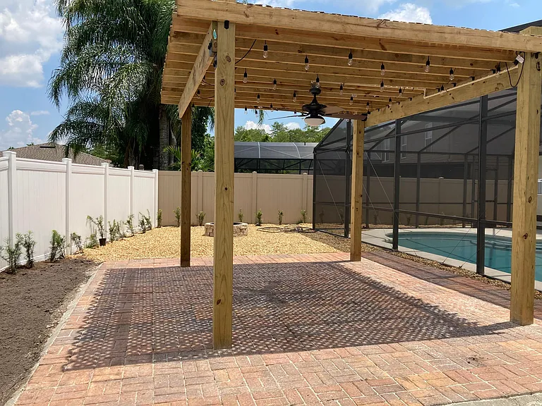 11318 Carabelee Cir — Photo 33