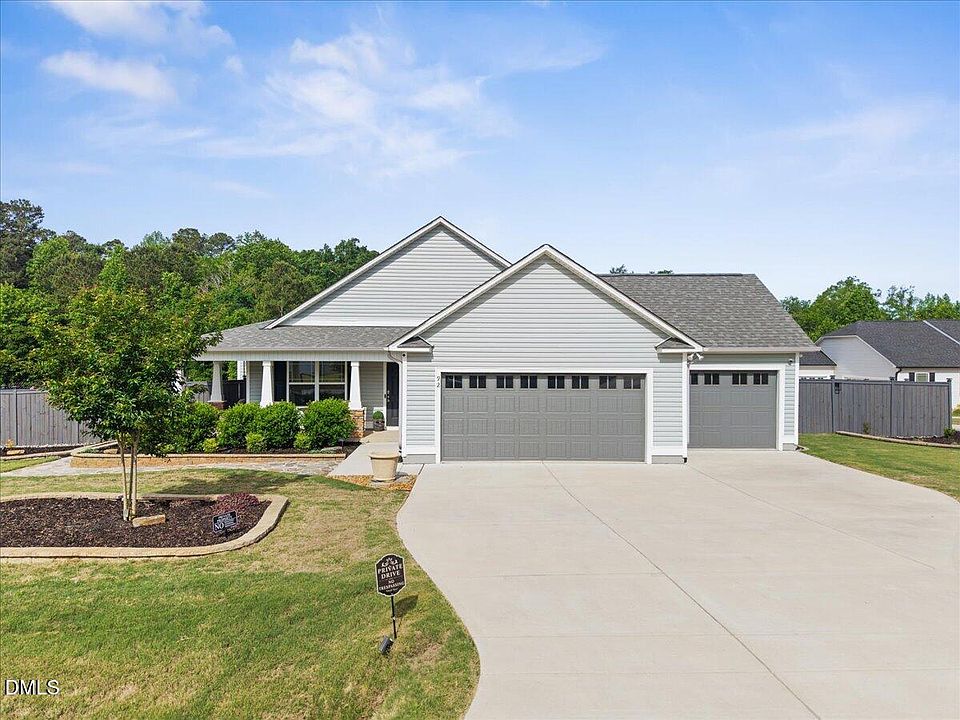1st image of 92 Apple Grove Ln
