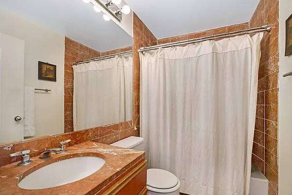 Rented by Compass | media 20