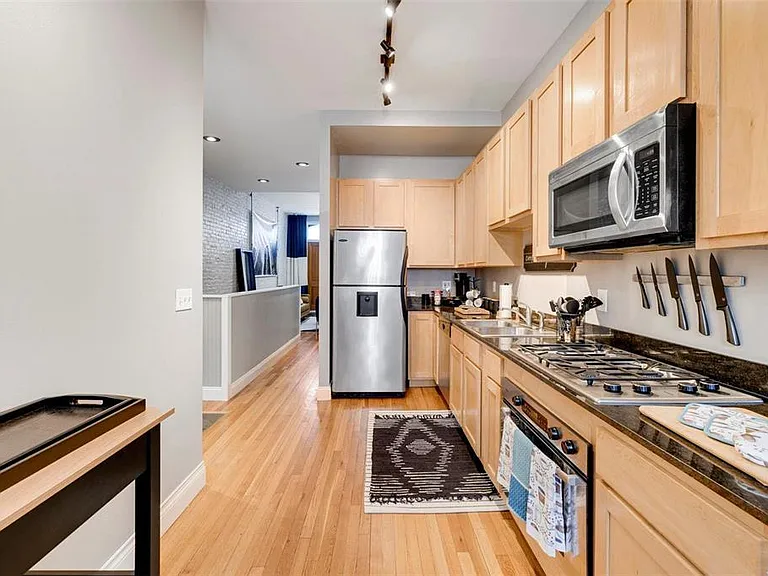 1714 S Tucker Blvd #A — Photo 11