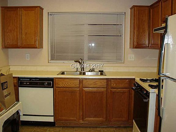 4th image of 9105 Litchfield Ave
