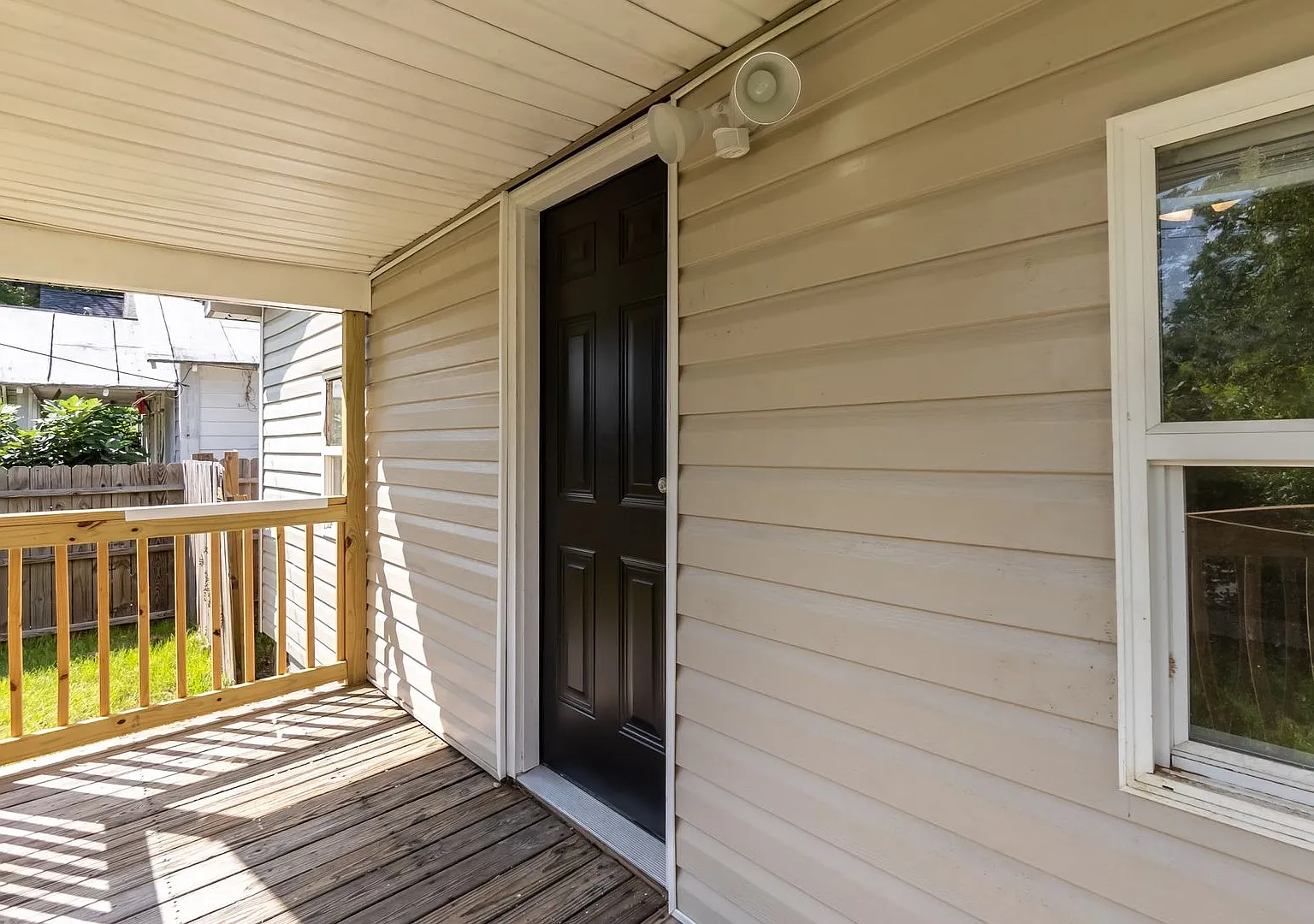Two Bedroom Home! — Photo 4