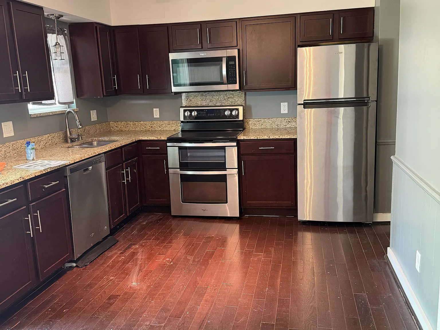 2 bed, 1.5 bath, 1178 sqft, $1,600 — Photo 4