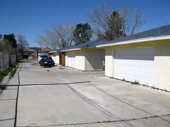 13357 Mohawk Rd APT B, Apple Valley, CA 92308