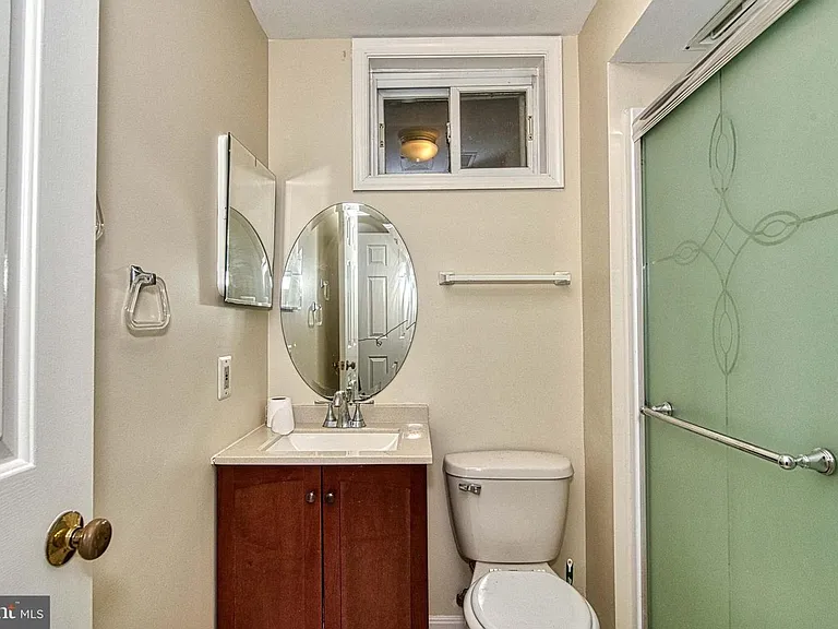 2205 Cedar Mill Ct — Photo 40