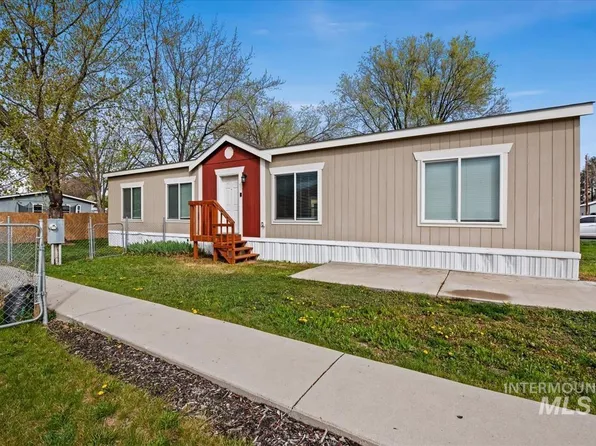 951 W Avalon St Trlr 16, Kuna, ID 83634