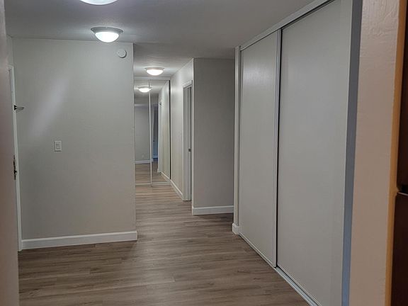 2nd image of 1555 W Hillsdale Blvd #112