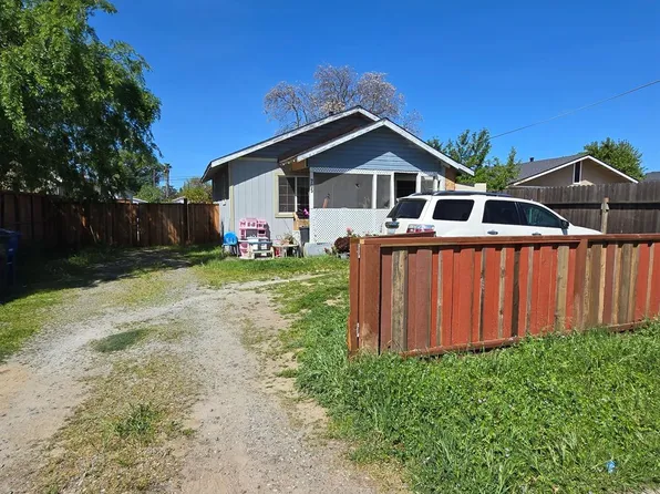 705 Empire Ave, Modesto, CA 95354