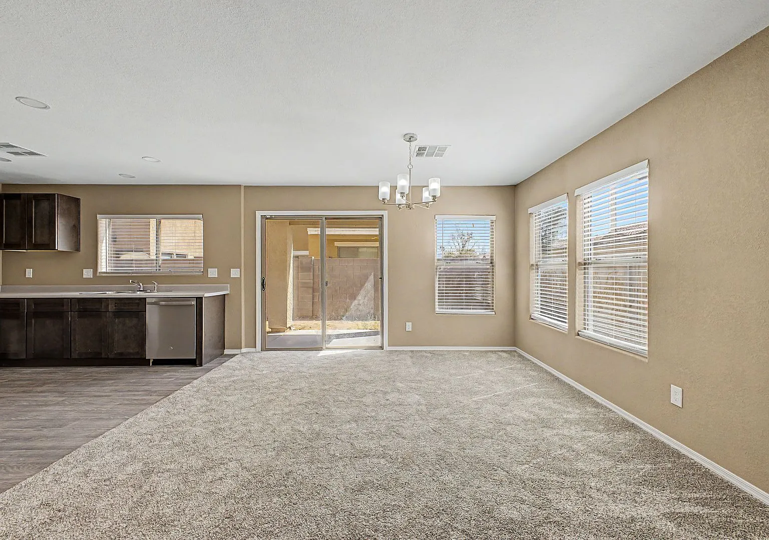 Fully Updated Laveen Home | Modern Living + Prime 202 Access — Photo 3
