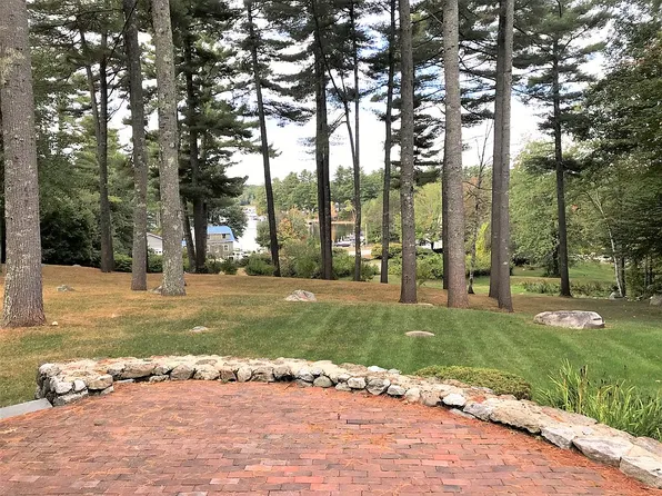 5 Clover Ln, Windham, ME 04062