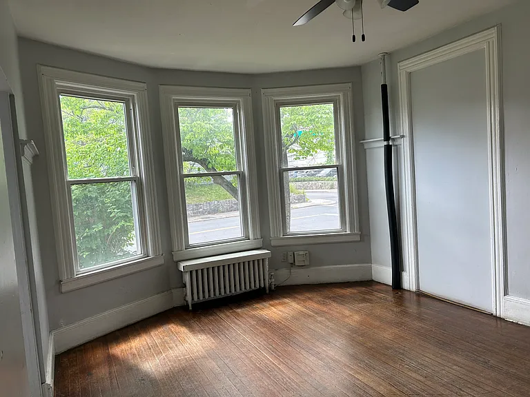 35 Wayne Ave #1 — Photo 5