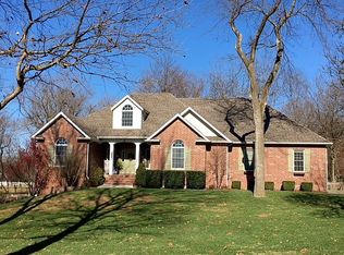 303 Crimson Oak Ct, Joplin, MO 64801