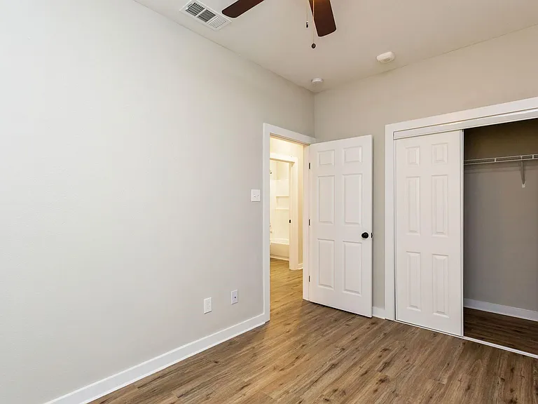 10317-10317 Lake Rd #15B — Photo 16