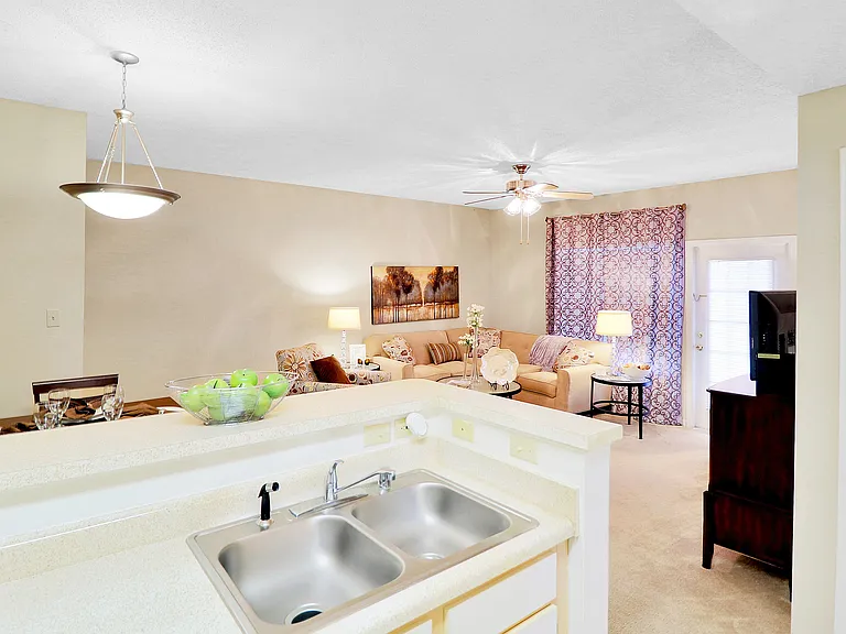 The Grove at Pleasant Valley Apartment Homes — Photo 8
