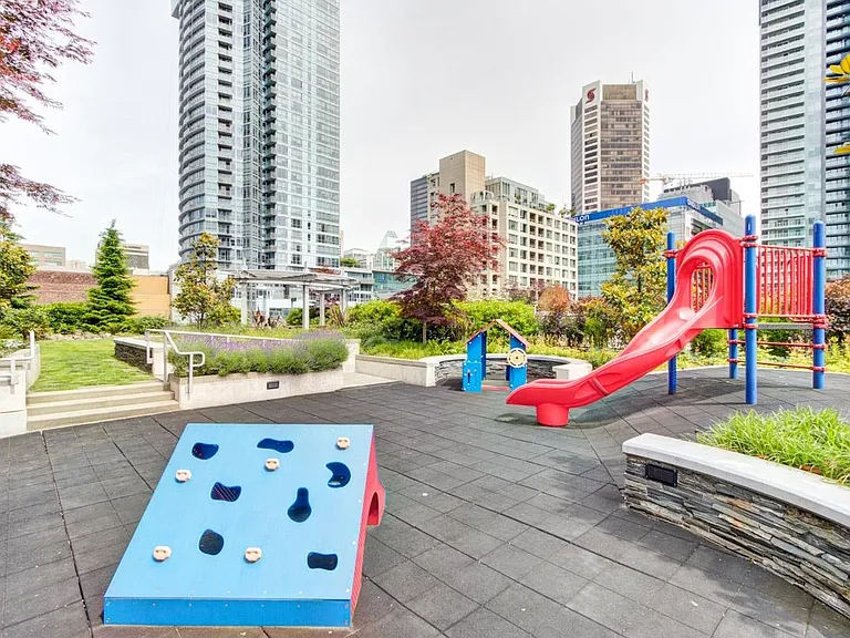535 Smithe St #2404 — Photo 23