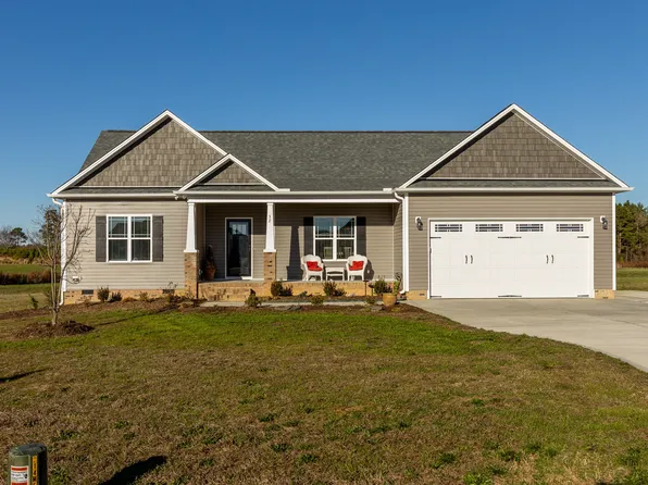 32 Cam Cir, Kenly, NC 27542