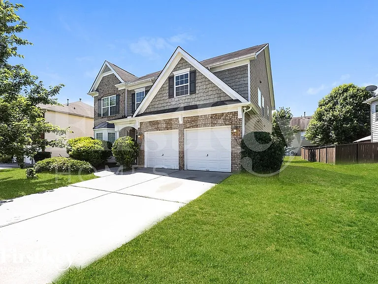 7297 Basalt Dr — Photo 2