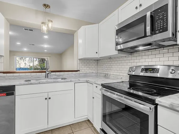 1530 Fort Johnson Rd APT 1C, Charleston, SC 29412