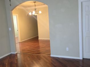 221 Vernon St, Taylor, TX 76574