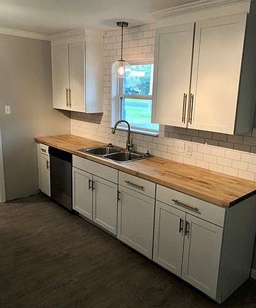 2nd image of 3519 Joan St