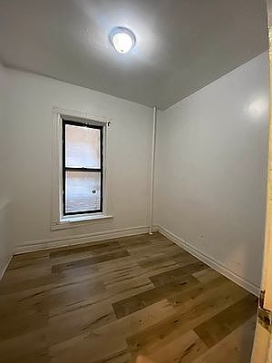 3rd image of 106 E 116th St APT 10