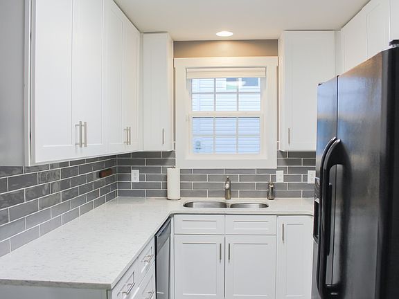 4th image of 2417 Robbie Ct