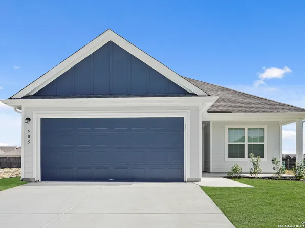 605 Lina Way, Seguin, TX 78155