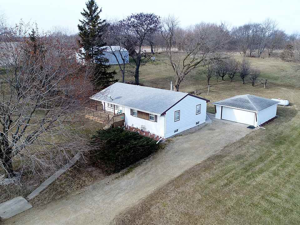 2nd image of 326 Old Lund Rd
