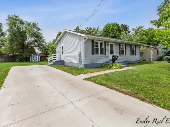 528 E Gardner St, Sparta, MI 49345
