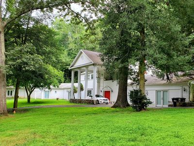 1122 Springvale Rd, Great Falls, VA, 22066