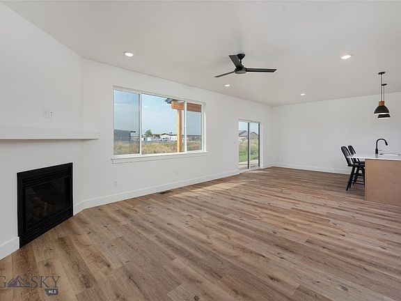 5th image of 500 Lacey Ln #D