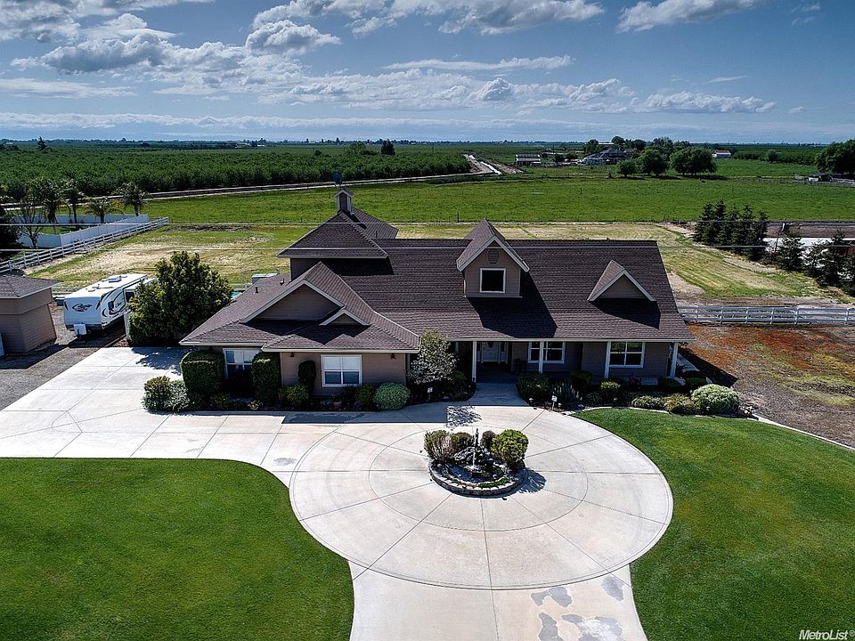 1st image of 13173 Valley Crest Dr