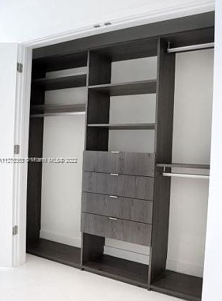 4th image of 851 NE 1st Ave Unit 4512