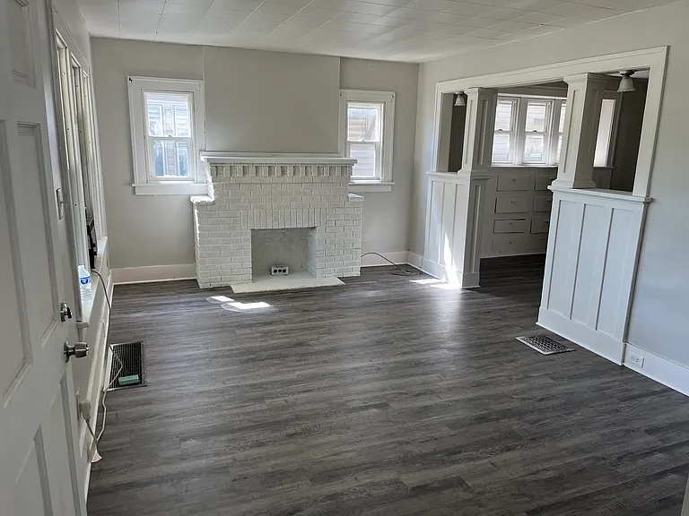17 E Emerling Ave — Photo 2